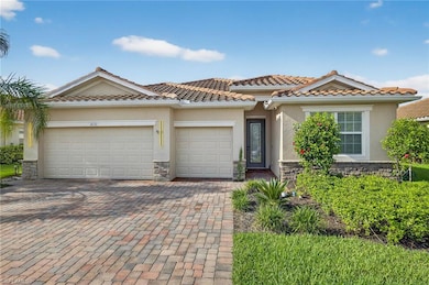 2131 Vermont Ln, Naples, FL 34120 - photo 2