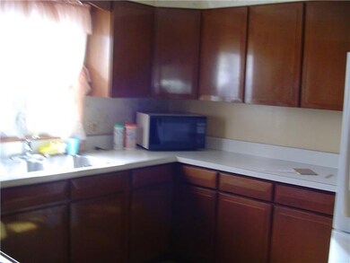 131 N Marion St, North Tonawanda, NY 14120 - photo 5