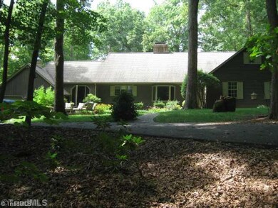 1671 Pine Needles Dr, Asheboro, NC 27205 - photo 2