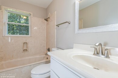 3400 Goldenrod Ave, Moss Point, MS 39562 - photo 4