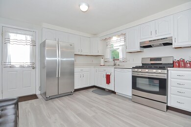 16 Academy Dr, Nashua, NH 03064 - photo 6