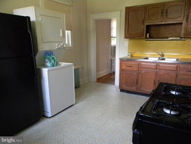 916 Windsor Ave, Annapolis, MD 21403 - photo 2