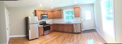 89 Field St, West Springfield, MA 01089 - photo 3