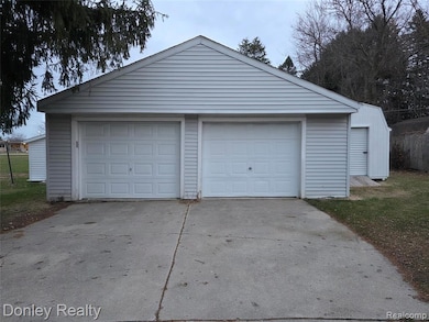 2835 Doyle St, Marlette, MI 48453 - photo 4