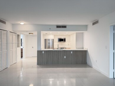 1800 Club unit 3705, Miami, FL 33132 - photo 5