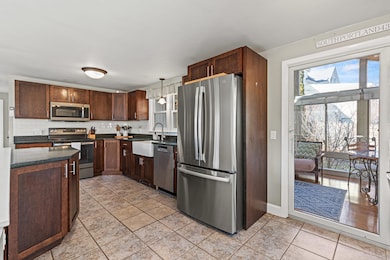 7 Kenneth Rd, South Portland, ME 04106 - photo 2