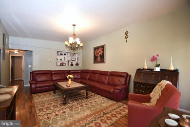 6823 Barnett Rd, Baltimore, MD 21239 - photo 3