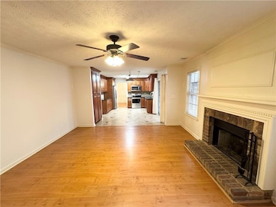 5212 Pine Branch Cir, Sugar Hill, GA 30518 - photo 6