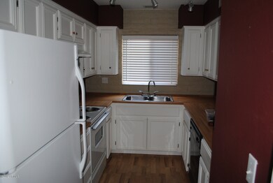 Galley Kitchen-Tons of Cabinets