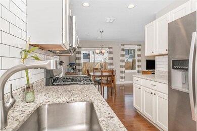 75 Deerwood Dr unit B, Nashua, NH 03063 - photo 5