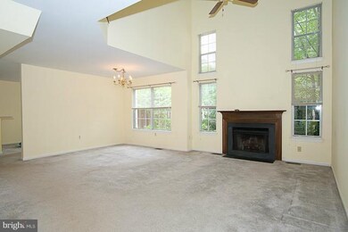10202 Faire Commons Ct, Burke, VA 22015 - photo 5