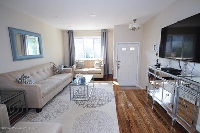 68 N Railroad Ave, Staten Island, NY 10304 - photo 2