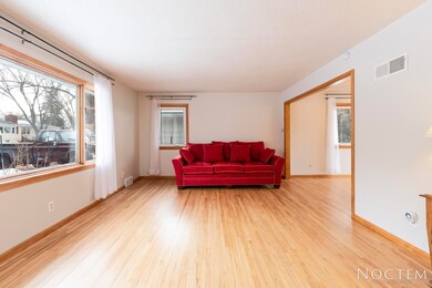 1214 N 2nd St-7