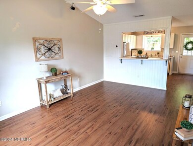 109 Creekview Dr, Jacksonville, NC 28540 - photo 3