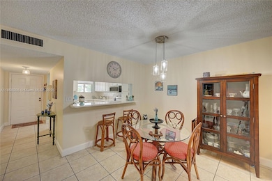 3186 Via Poinciana unit 203, Lake Worth, FL 33467 - photo 7