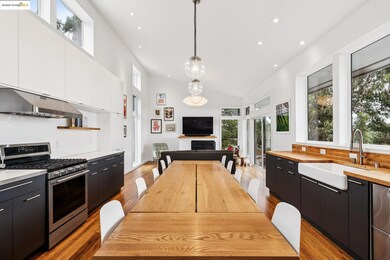 4520 Saint Andrews Rd, Oakland, CA 94605 - photo 7