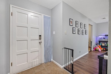 1029 N Gowdy St, Visalia, CA 93292 - photo 4