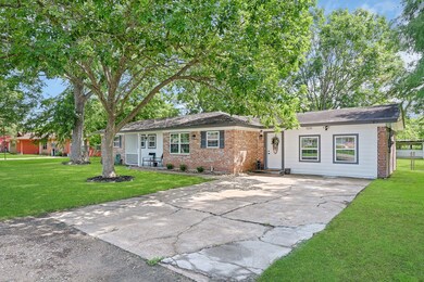 3231 County Road 890, Alvin, TX 77511 - photo 2