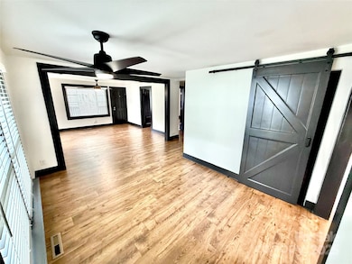 916 Taylor St, Kannapolis, NC 28083 - photo 6