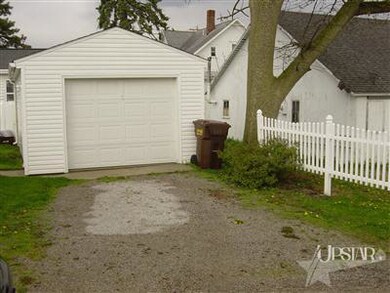 111 W Lafever St, Ossian, IN 46777 - photo 3