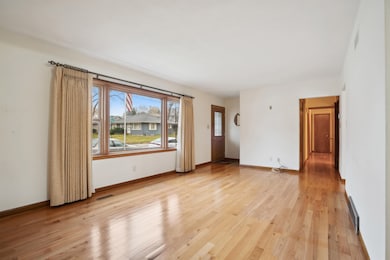 2510 Merfeld Ln, Dubuque, IA 52001 - photo 3