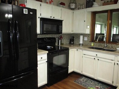 3425 Arella Ln, Scottsbluff, NE 69361 - photo 6