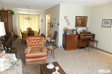 2617 N Fillmore St, Davenport, IA 52804 - photo 7