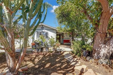 643 Harding Ave, San Fernando, CA 91340 - photo 2