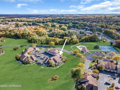 21 Cotswold Circle