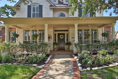 The curb appeal of this home can't be beat!