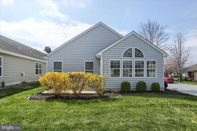 677 Thoreau Dr, Mount Joy, PA 17552 - photo 4