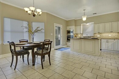 Breakfast/Kitchen