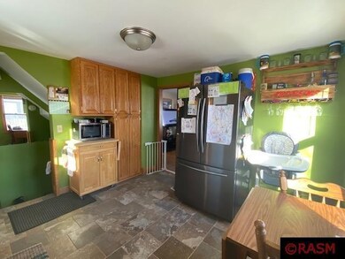 1112 S Jefferson St, New Ulm, MN 56073 - photo 2