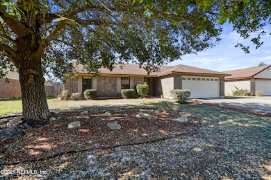 8060 Corky Ct E, Jacksonville, FL 32244 - photo 2