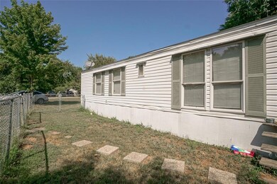 2202 Railroad Blvd, Denison, TX 75020 - photo 3