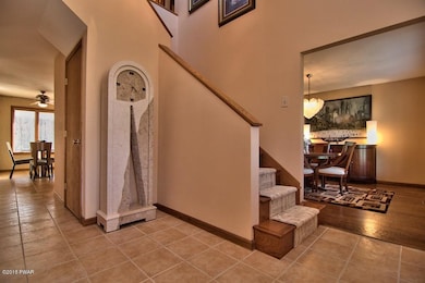 106 Elmwood Dr, Moscow, PA 18444 - photo 2