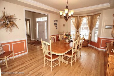 1005 Manor Dr, Mountain Top, PA 18707 - photo 5