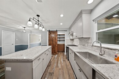 1410 Davis Bend Rd, Alvin, TX 77511 - photo 4