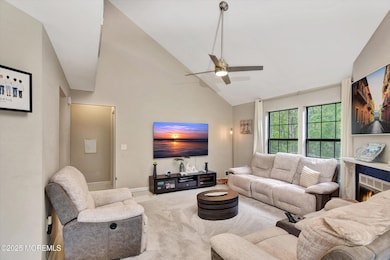 05-Living Room-new