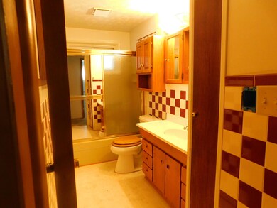 2152 Case Rd, Columbus, OH 43224 - photo 5