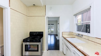 132 N La Peer Dr unit 1, Beverly Hills, CA 90211 - photo 4