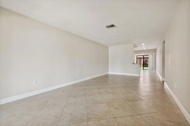 5969 Forest Hill Blvd unit 4, West Palm Beach, FL 33415 - photo 4