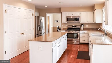 3648 Elderberry Place, Fairfax, VA 22033 - photo 5