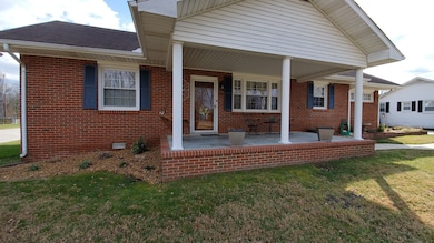 606 Henley St, Manchester, TN 37355 - photo 4