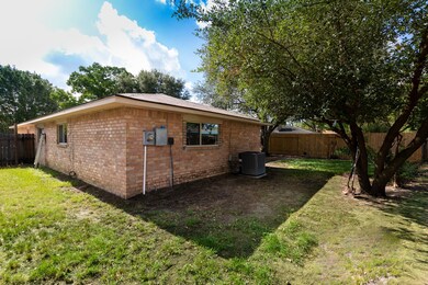 7359 Stone Pine Ln, Houston, TX 77041 - photo 3