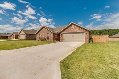 1302 Silver Oak St, Elkins, AR 72727 - photo 3