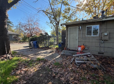 645 Lindsay Ave, Sacramento, CA 95838 - photo 3
