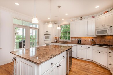 6807 Back Bay Dr (17 of 47)