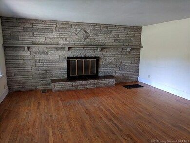 10005 Atkins Rd, Floyds Knobs, IN 47119 - photo 4