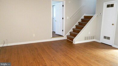 512 Unit B Chestnut St, Glendora, NJ 08029 - photo 2